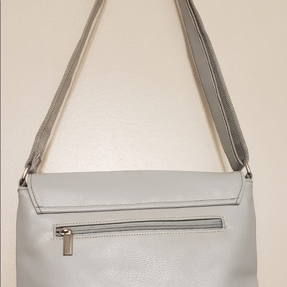 Baby Pink Baby Blue Quilted Pattern Crossbody Bag - Picture 4 of 9